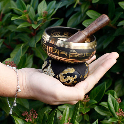 Mini Singing Bowl Gift Set – Black