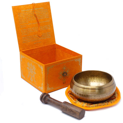 Five Buddhas Singing Bowl Set, 10 cm (min. 400 g).